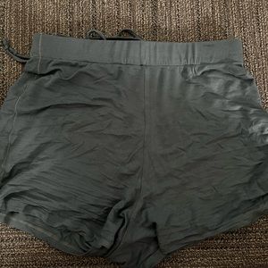 TRADE: Skims Kyanite Sleep Shorts XS